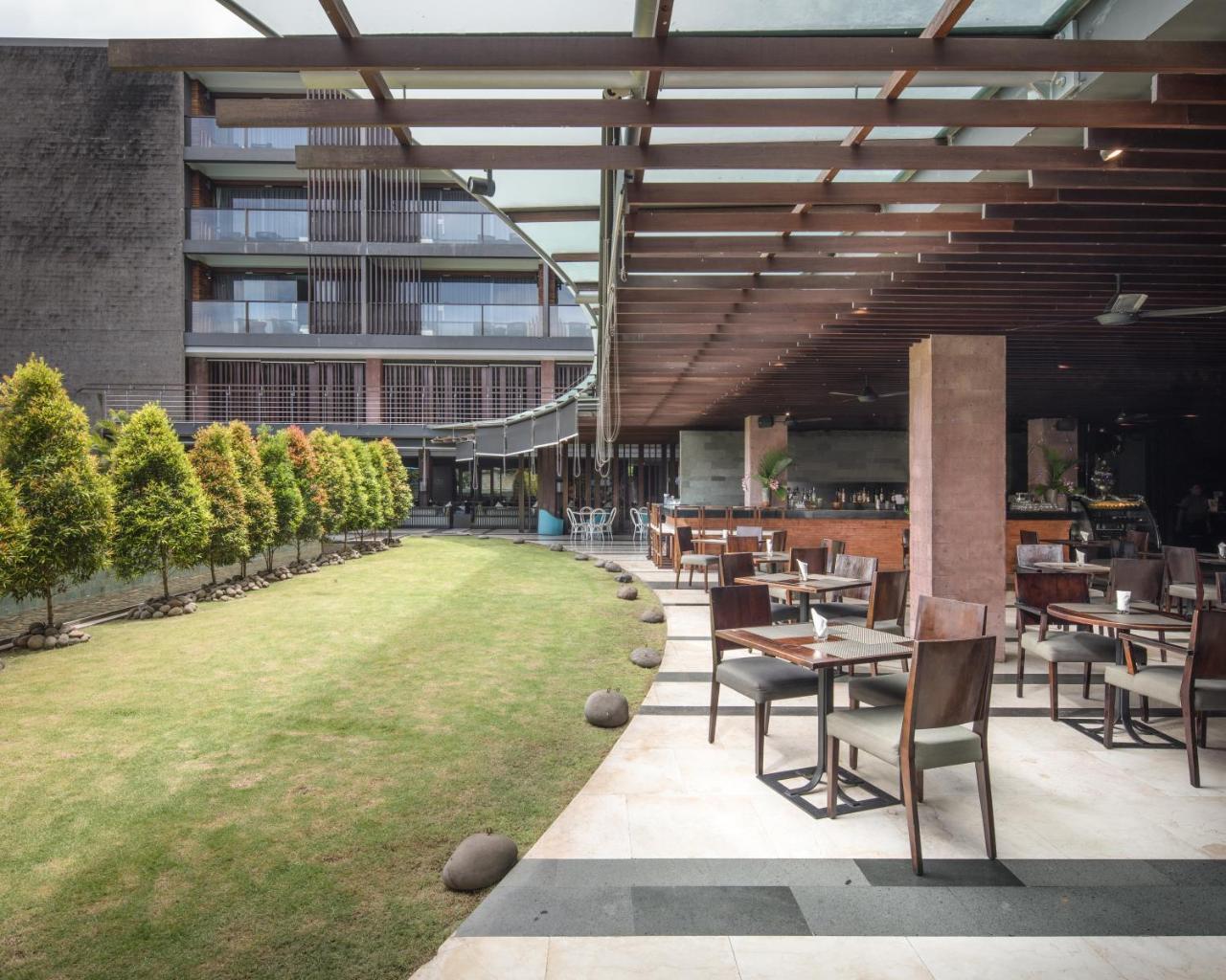Suites By Watermark Hotel And Spa Jimbaran Εξωτερικό φωτογραφία